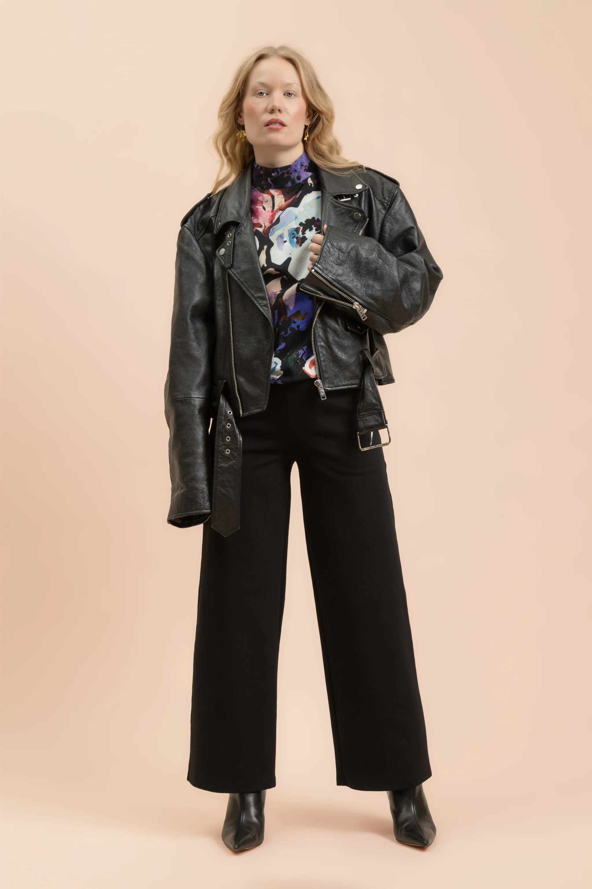 Puff Blouse, Black Anemone - Image 21