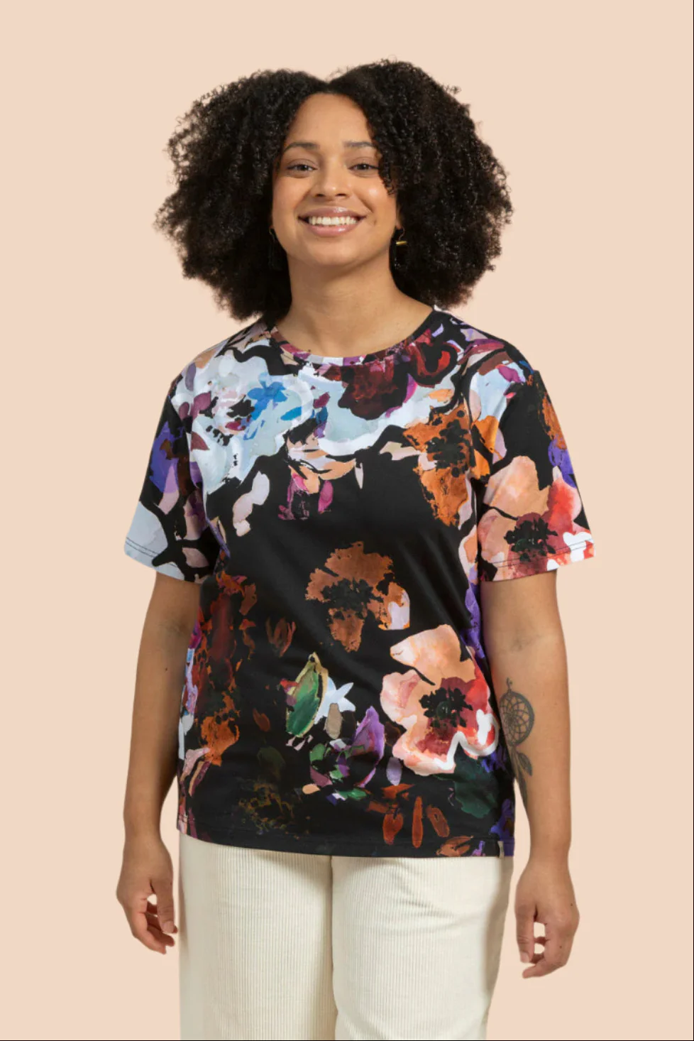 T-shirt, Black Anemone - Image 4