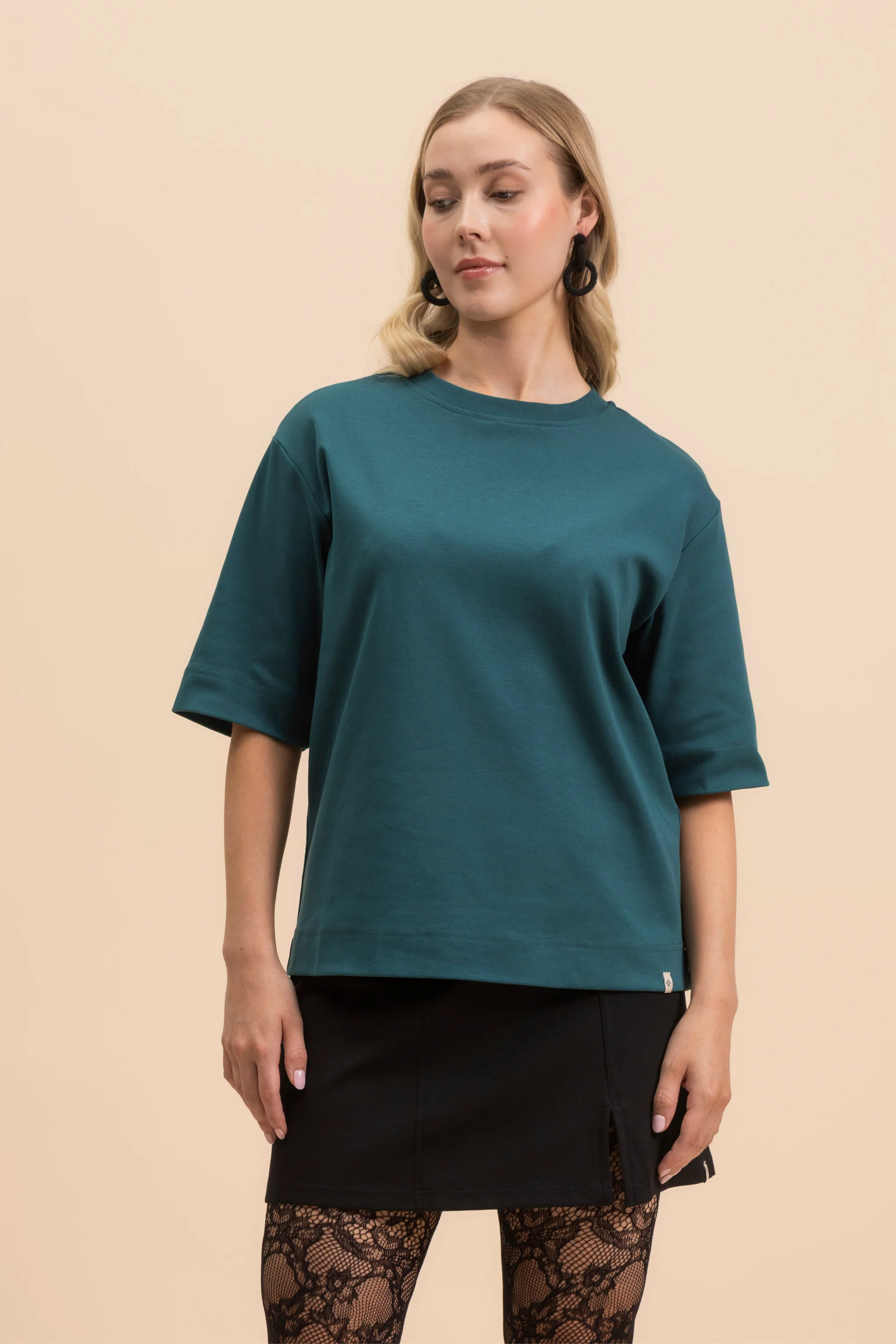 The Relaxed T-shirt, Petrol - Image 13